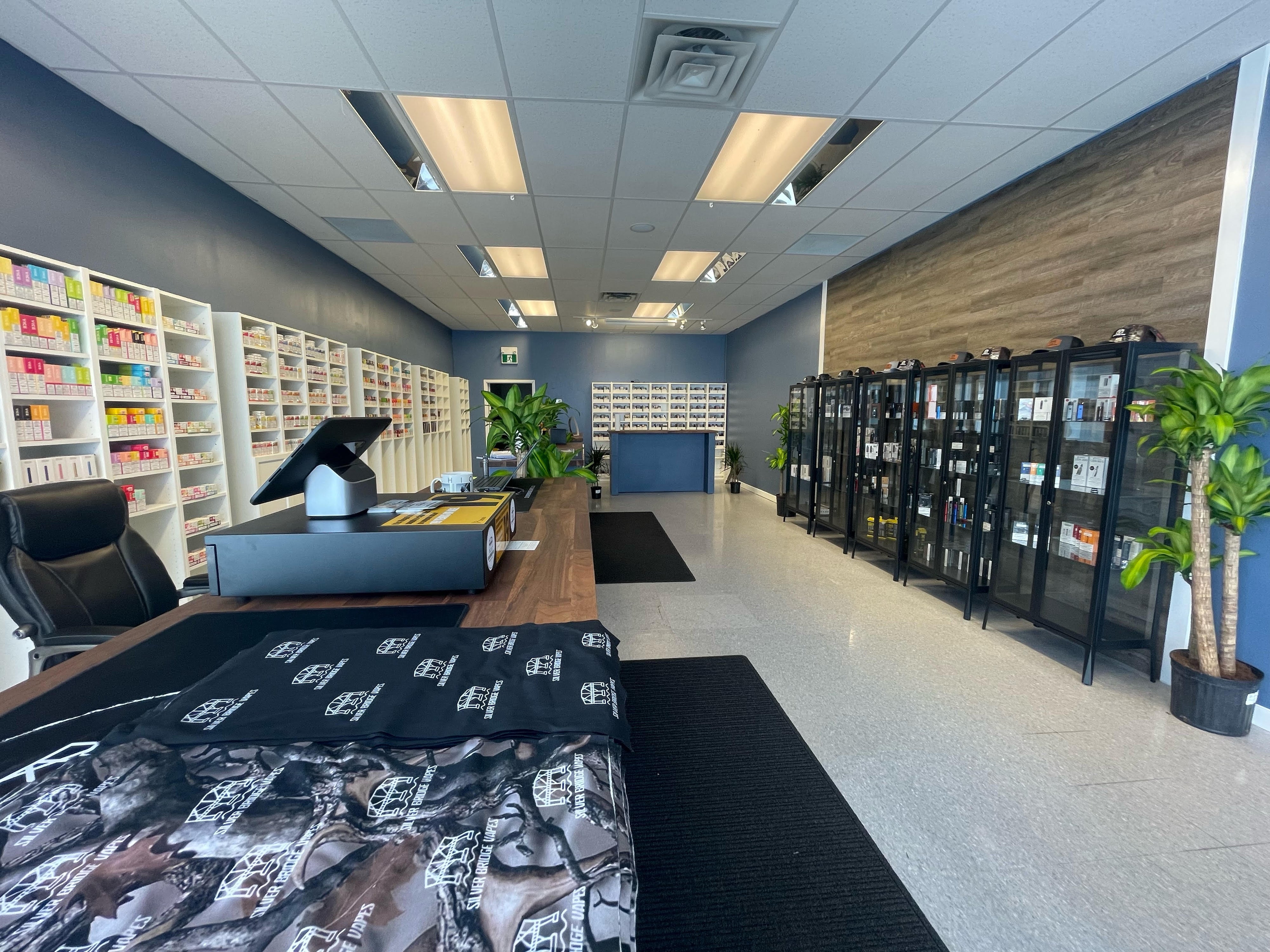 SILVER BRIDGE VAPES COLLINGWOOD NOW OPEN!